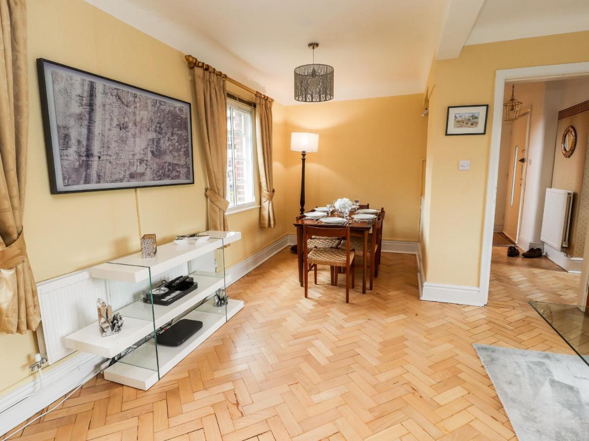 Appartamento Dee Heights Penthouse Chester Esterno foto